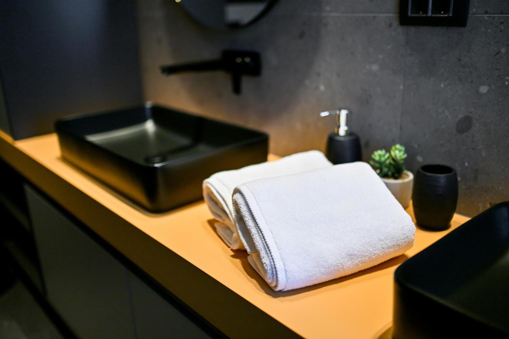 Three Pearls Deluxe Rooms & Studios Zadar Exterior photo