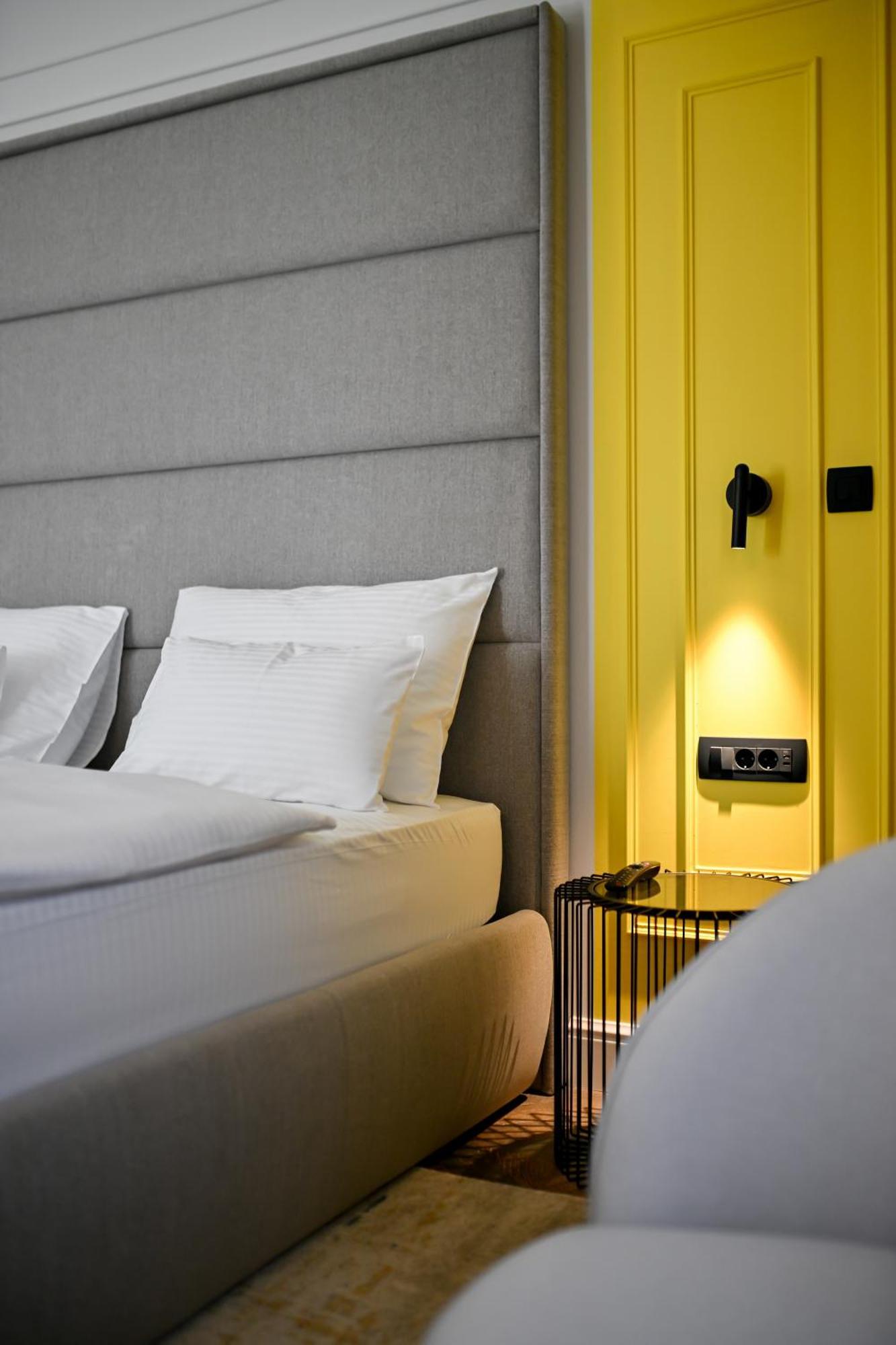 Three Pearls Deluxe Rooms & Studios Zadar Exterior photo