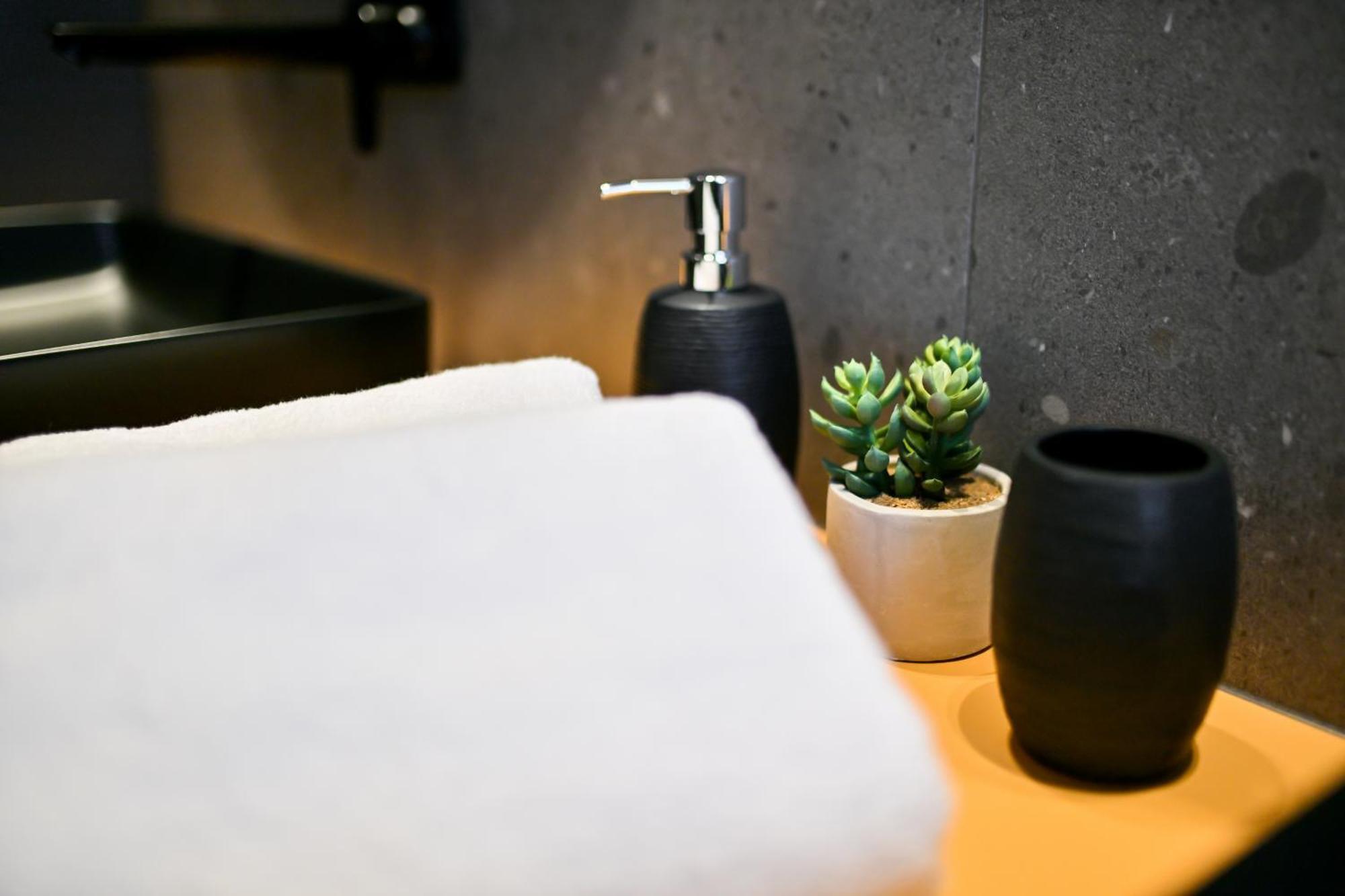 Three Pearls Deluxe Rooms & Studios Zadar Exterior photo