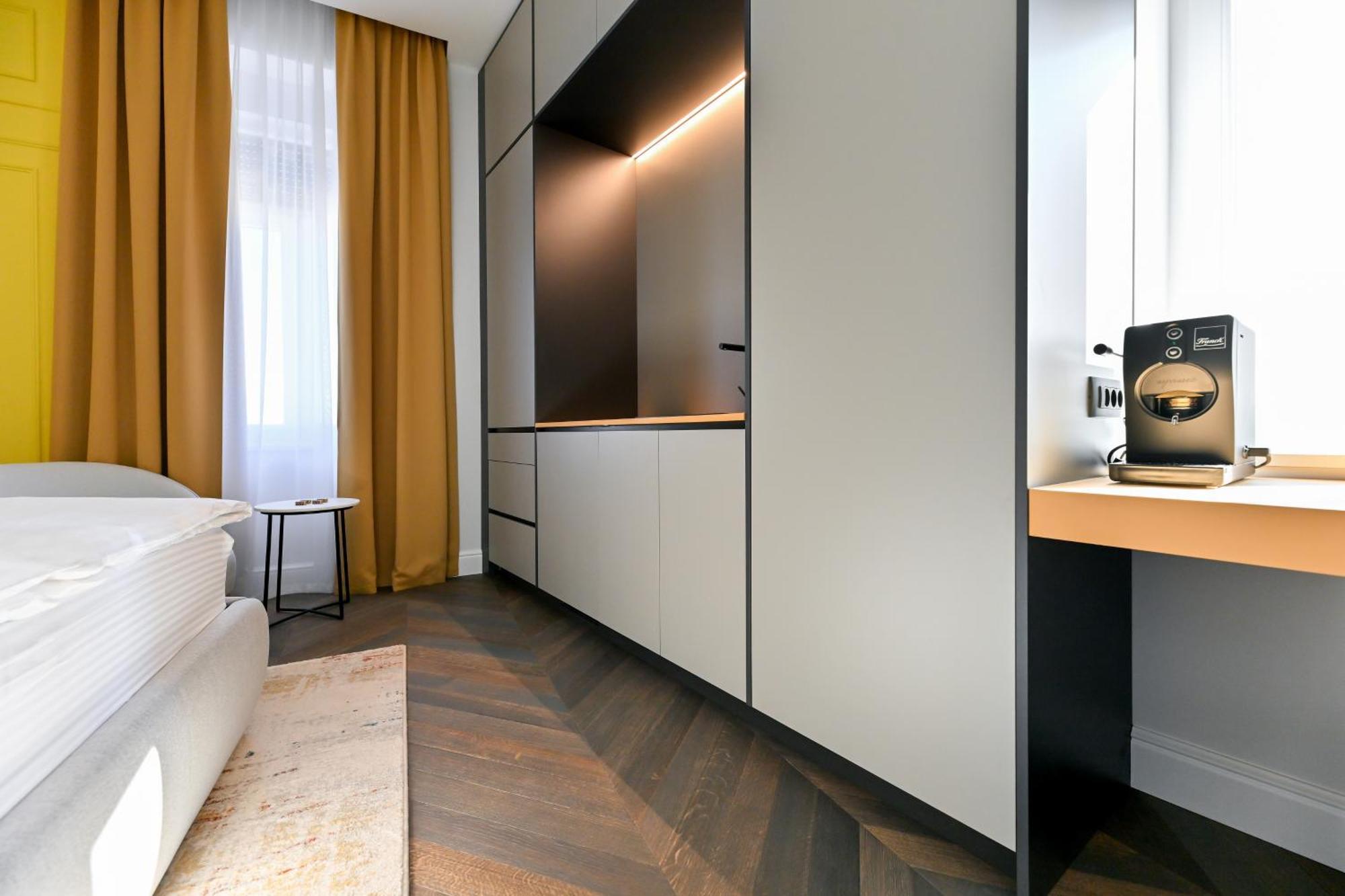 Three Pearls Deluxe Rooms & Studios Zadar Exterior photo