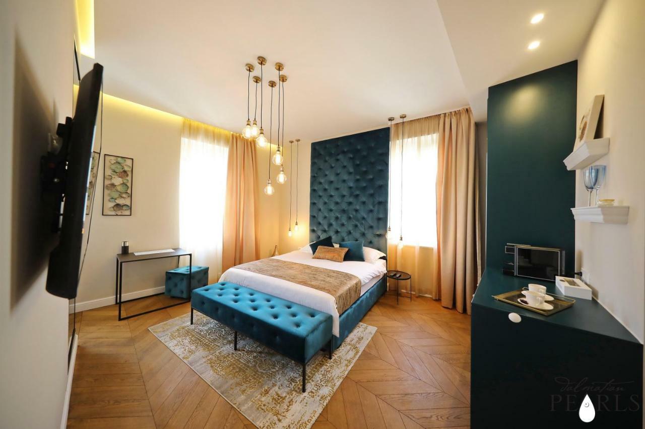 Three Pearls Deluxe Rooms & Studios Zadar Exterior photo