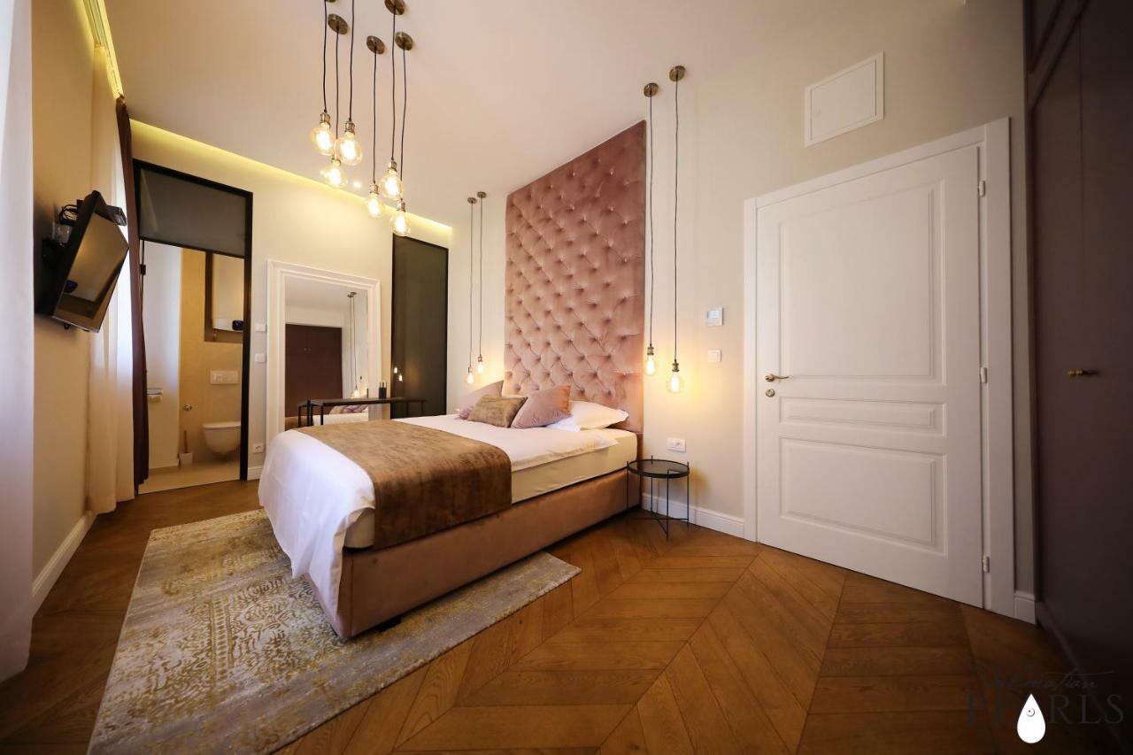Three Pearls Deluxe Rooms & Studios Zadar Exterior photo