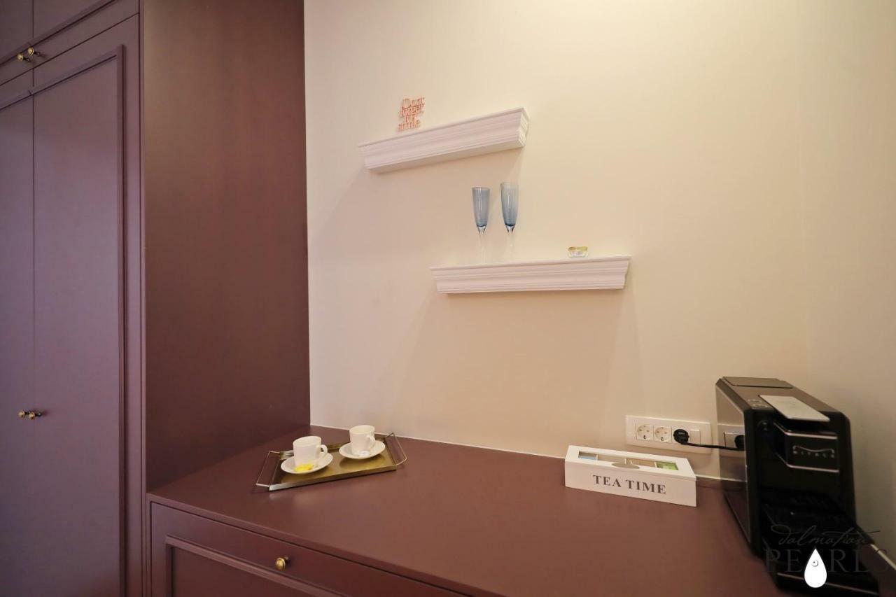 Three Pearls Deluxe Rooms & Studios Zadar Exterior photo