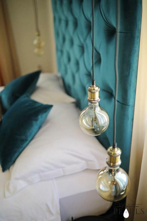 Three Pearls Deluxe Rooms & Studios Zadar Exterior photo