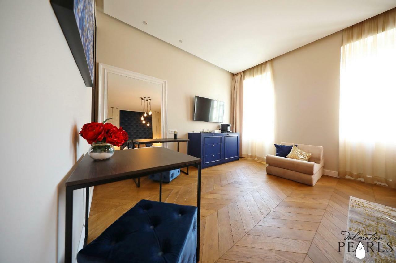 Three Pearls Deluxe Rooms & Studios Zadar Exterior photo